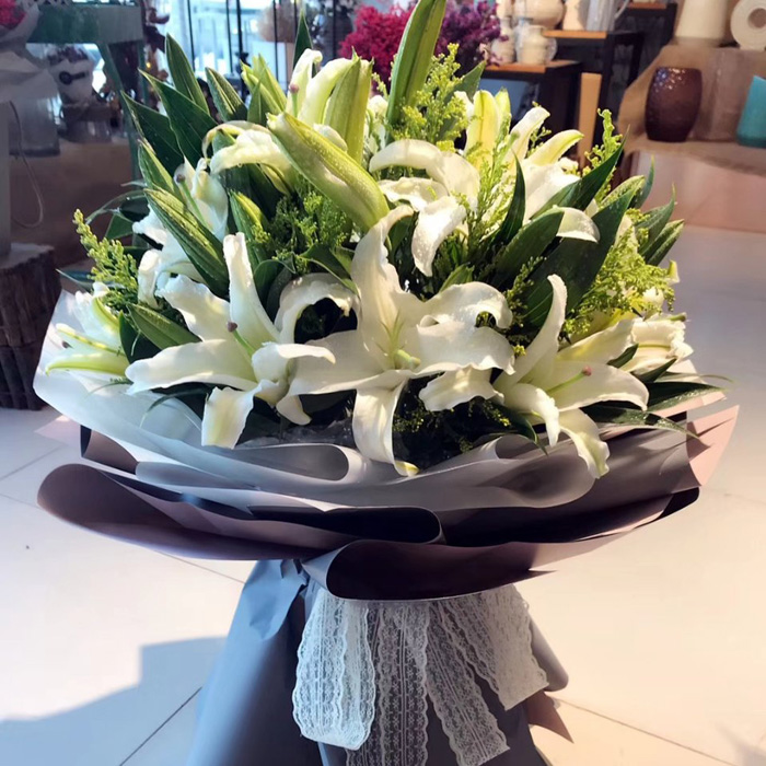 33 Stems of Pure White Lilies Bouquet – Same Day Delivery