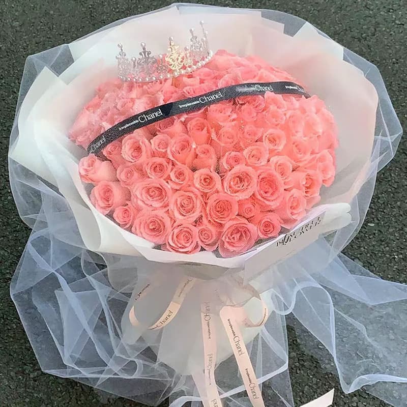 Pink starry sky, 52 pink roses - Send love flowers to China