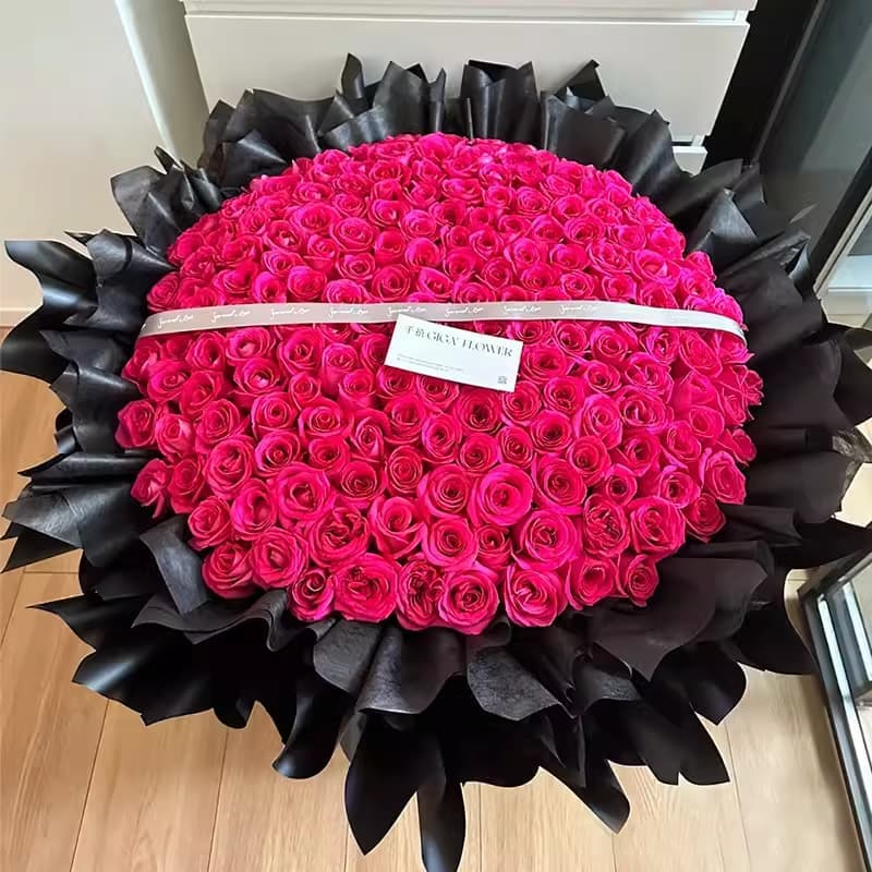 199 layers of desire, 199 Freudian roses. - Send love flowers to China