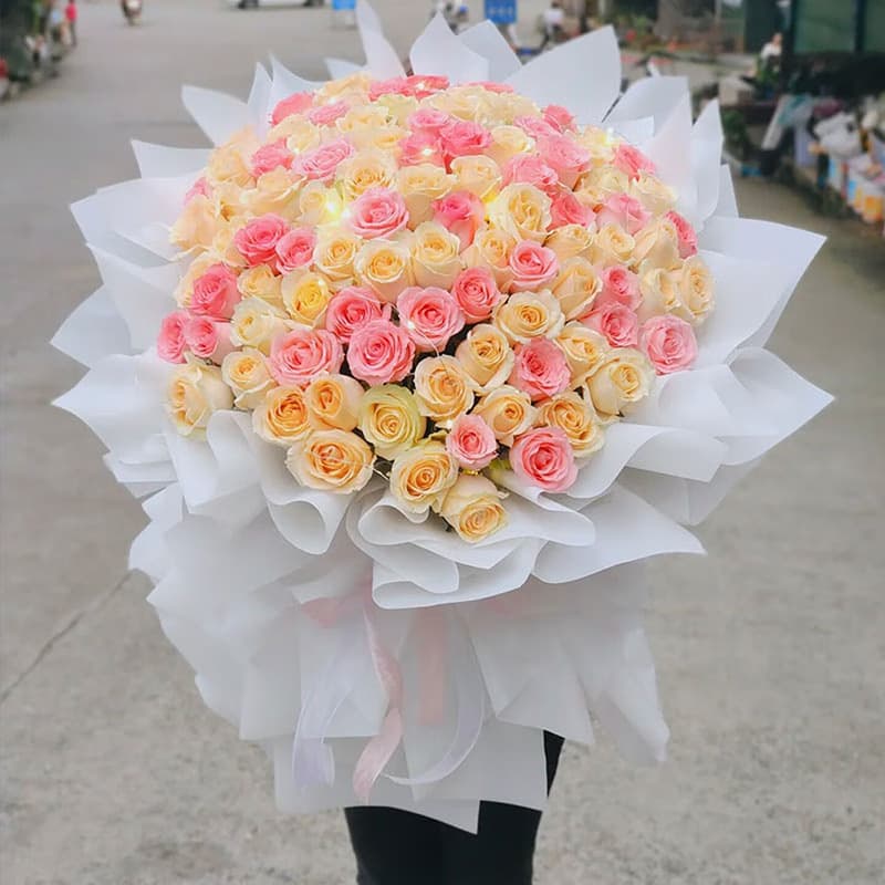 Encountering Beauty -99 Mixed Roses - Send love flowers to China
