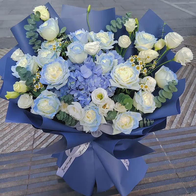 In the name of love, 16 shattered ice blue roses - Send business flowers to China