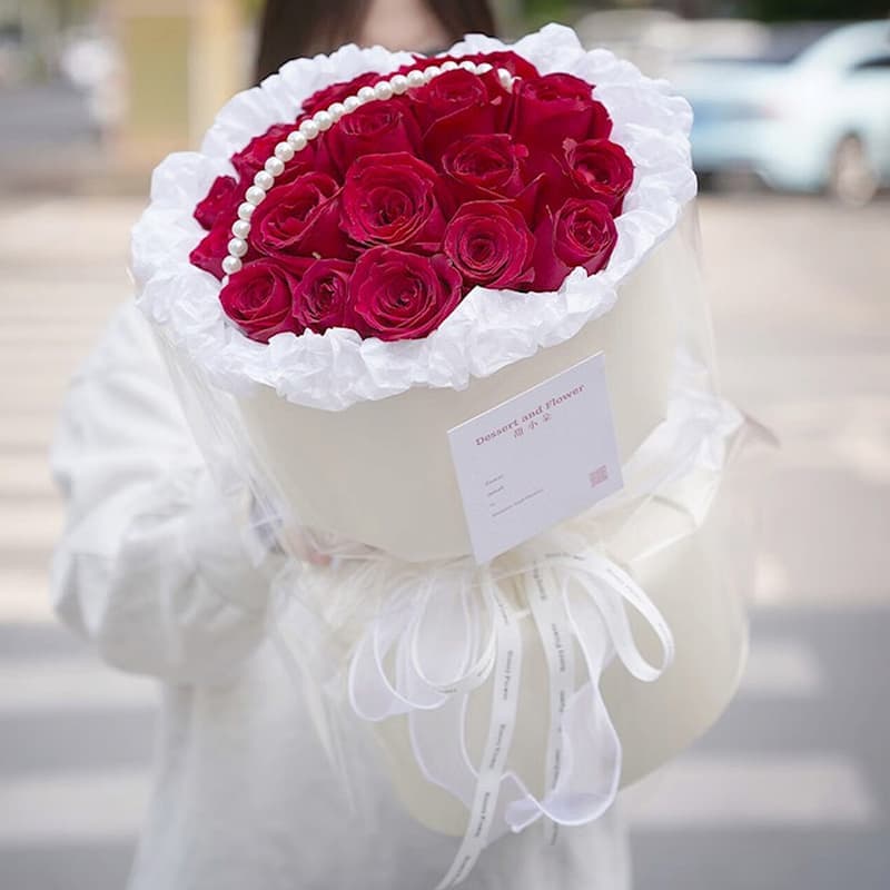 Every day I love you, 21 red roses - Send love flowers to China